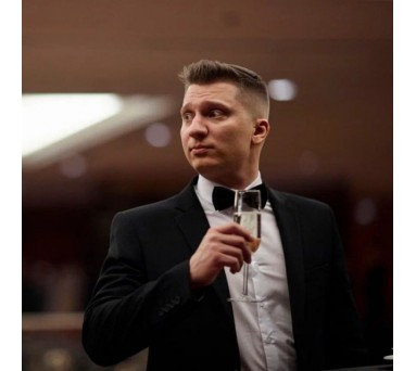 Александр Кирсанов