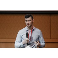 Александр Михнов