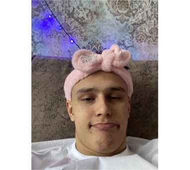 Александр Шустов