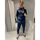 Артем Кустов