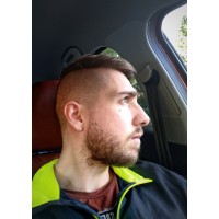 Артем Леонов