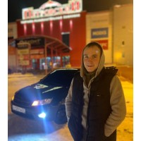 Денис Холстов