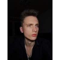 Денис Виноградов