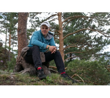 Илья Деников