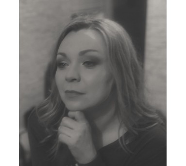 Юлия Вахнина