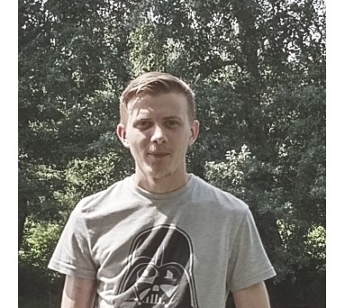 Максим Деревьянко