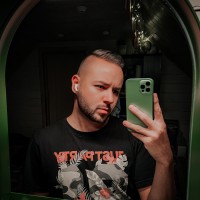 Максим Романов