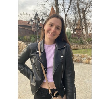 Полина Комар